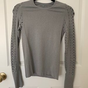 Form+Focus Grey Long Sleeve Size S/M